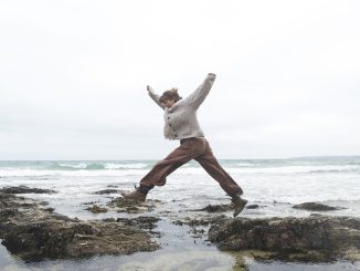 If you live by these 5 rules, you won't need a lot of money to be happy