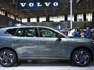Volvo Cars shares plunge 28% amid China sales slump and fresh job cuts